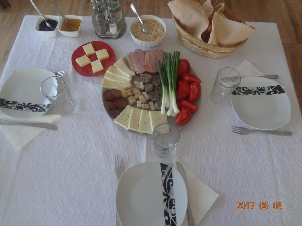Pensiunea Elena Si Maria Szászkézd Kültér fotó
